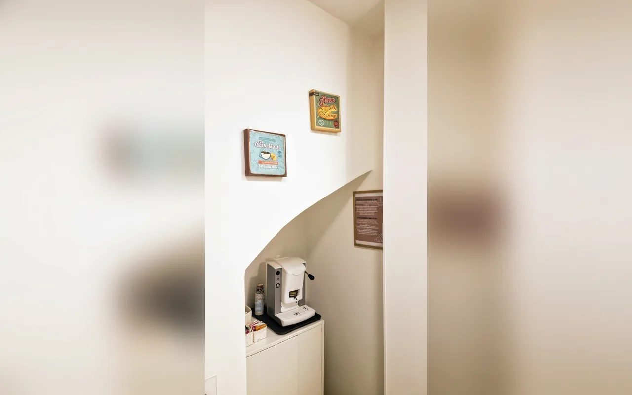 Camera con bagno privato — Ricomincio da 3, Napoli (Campania) (foto 17)